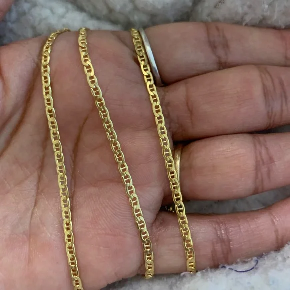 COPY - 10kt Gold Mariner Link Chain - 2.5mm - 20
